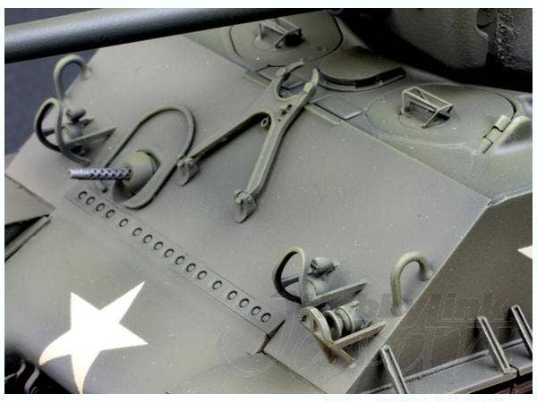 Asuka 1/35 M4A3E8 Sherman Easy Eight w/ T66 Tracks | 4571229090760