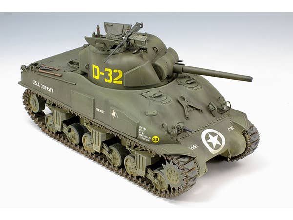 Asuka 1/35 U.S. Medium Tank M4A1 Sherman (Late Production w/ Hedgerow Cutter) | 4571229090227