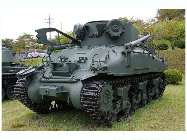 Asuka 1/35 U.S. Army M32B1 Tank Recovery Vehicle | 4571229090753