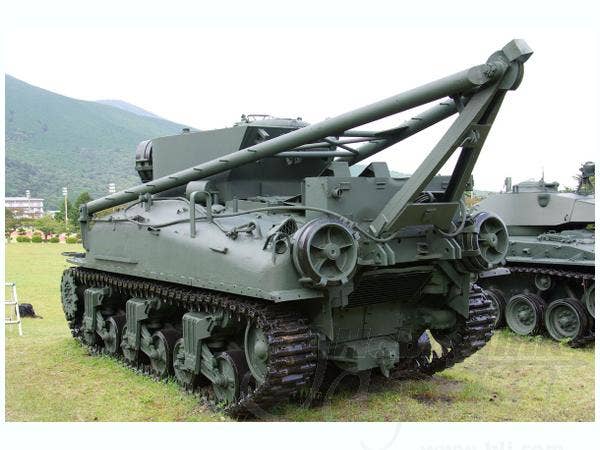 Asuka 1/35 U.S. Army M32B1 Tank Recovery Vehicle | 4571229090753