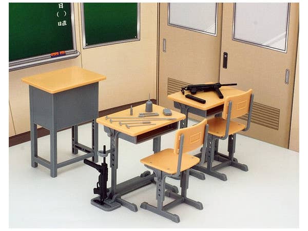 TomyTec Little Armory 1/12 LD013 Defense School Desk | 4543736282310