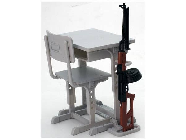 TomyTec Little Armory 1/12 LD013 Defense School Desk | 4543736282310