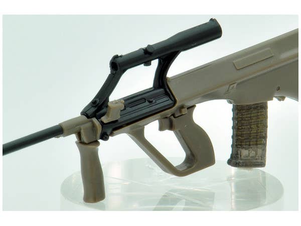 TomyTec Little Armory 1/12 LA044 AUG Automatic Rifle | 4543736288442