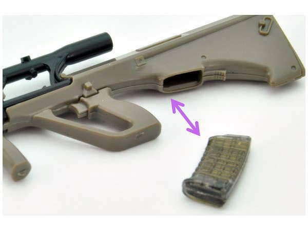 TomyTec Little Armory 1/12 LA044 AUG Automatic Rifle | 4543736288442