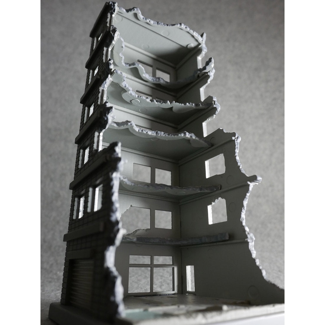 TomyTec DCM02 1/144 Dio Com Destroyed Building A | 4543736311850