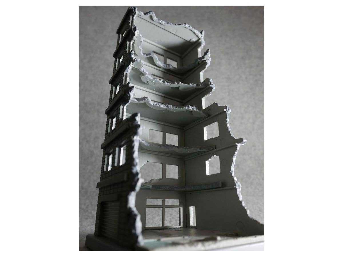 TomyTec DCM02 1/144 Dio Com Destroyed Building A | 4543736311850