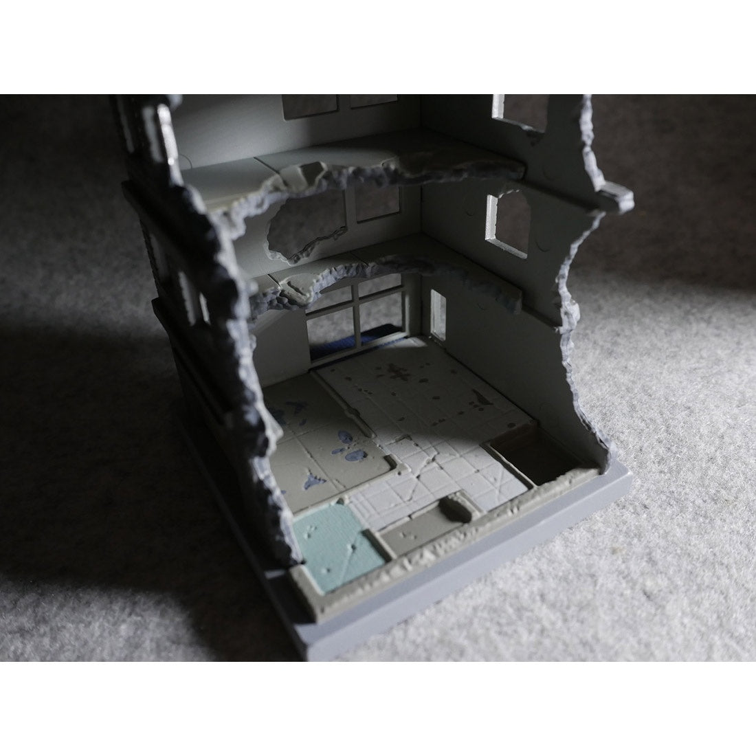 TomyTec DCM02 1/144 Dio Com Destroyed Building A | 4543736311850