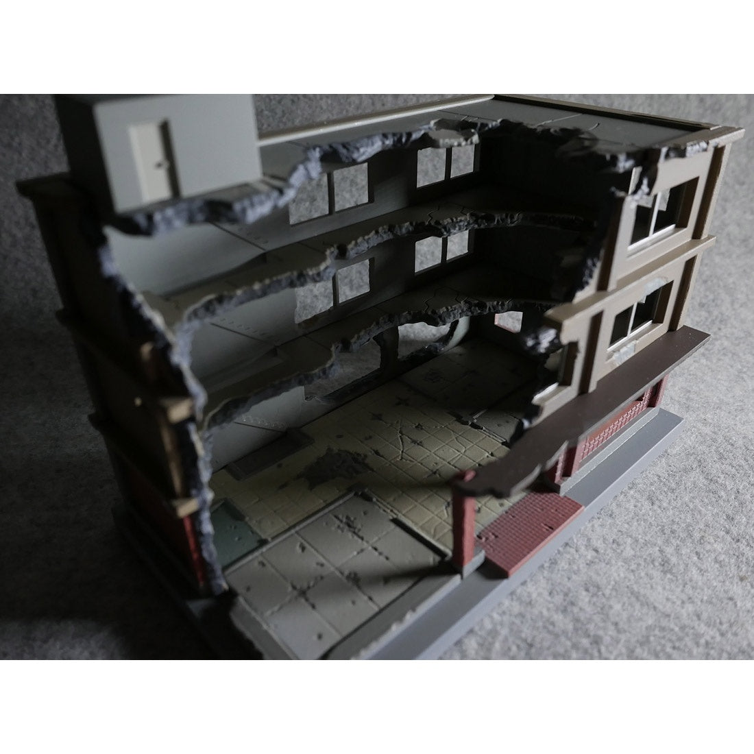 TomyTec DCM03 1/144 Dio Com Destroyed Building B | 4543736311867