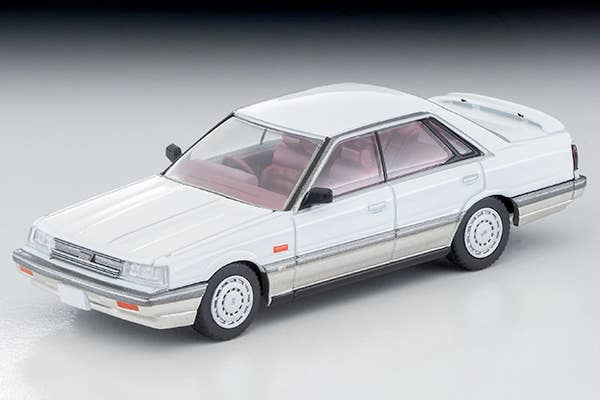 Tomica Limited Vintage 1/64 LV-N282a Nissan Skyline 4Dr HT GT Passage TwinCam 24V White/Beige 1986 | 4543736320401