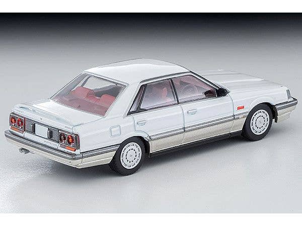 Tomica Limited Vintage 1/64 LV-N282a Nissan Skyline 4Dr HT GT Passage TwinCam 24V White/Beige 1986 | 4543736320401