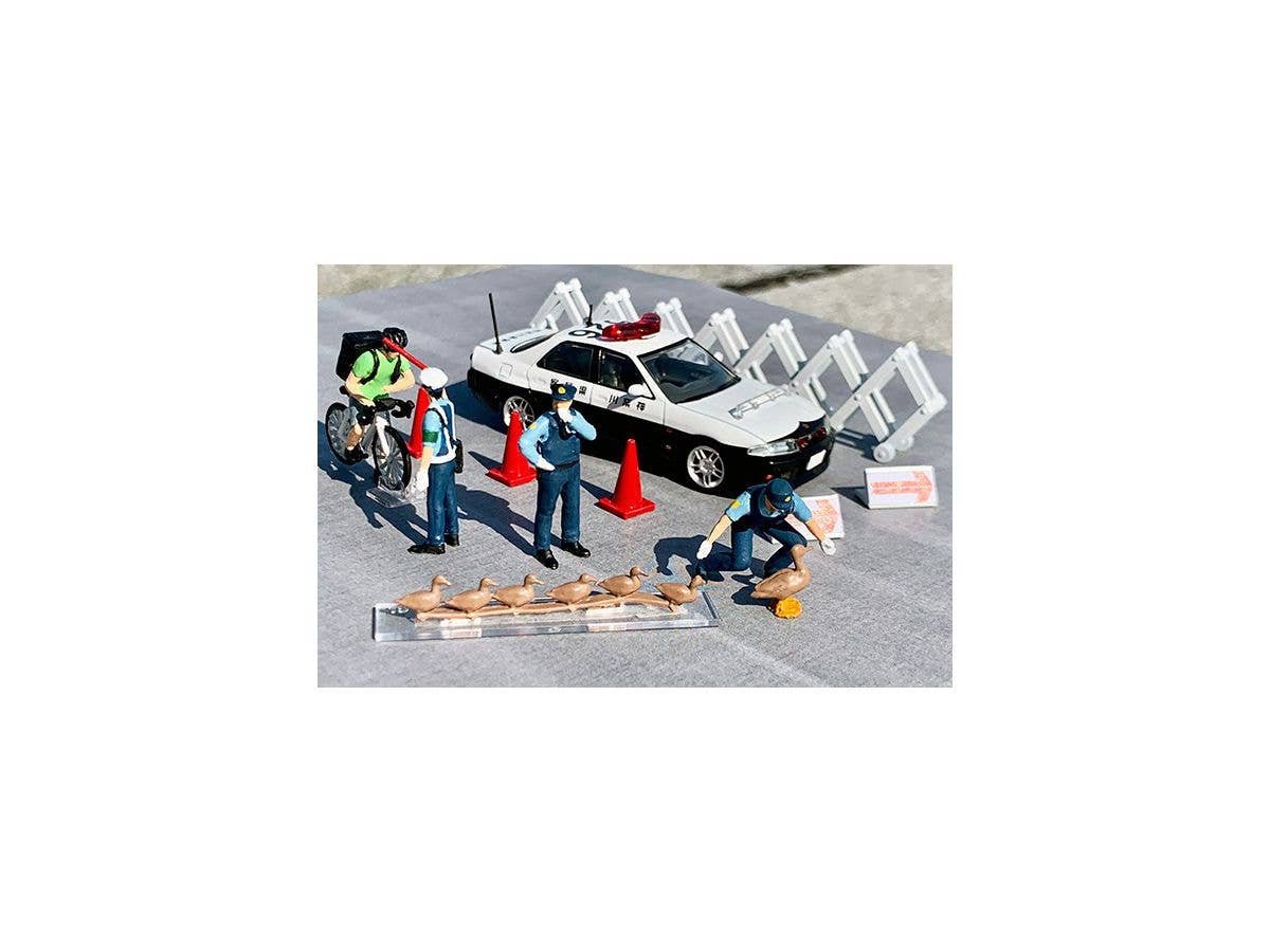 TomyTec Diocolle 64 1/64 #Car Snap 16a Police with 4 figures | 4543736321590