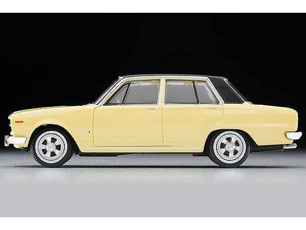 Tomica Limited Vintage 1/64 LV-202a Nissan Skyline 2000GT Yellow/Black 1970 model | 4543736324263