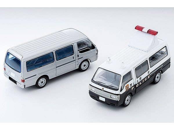 Tomica LV-N310a Bongo Brawny Low-Floor 5 Door GL Silver 2004 | 4543736329541