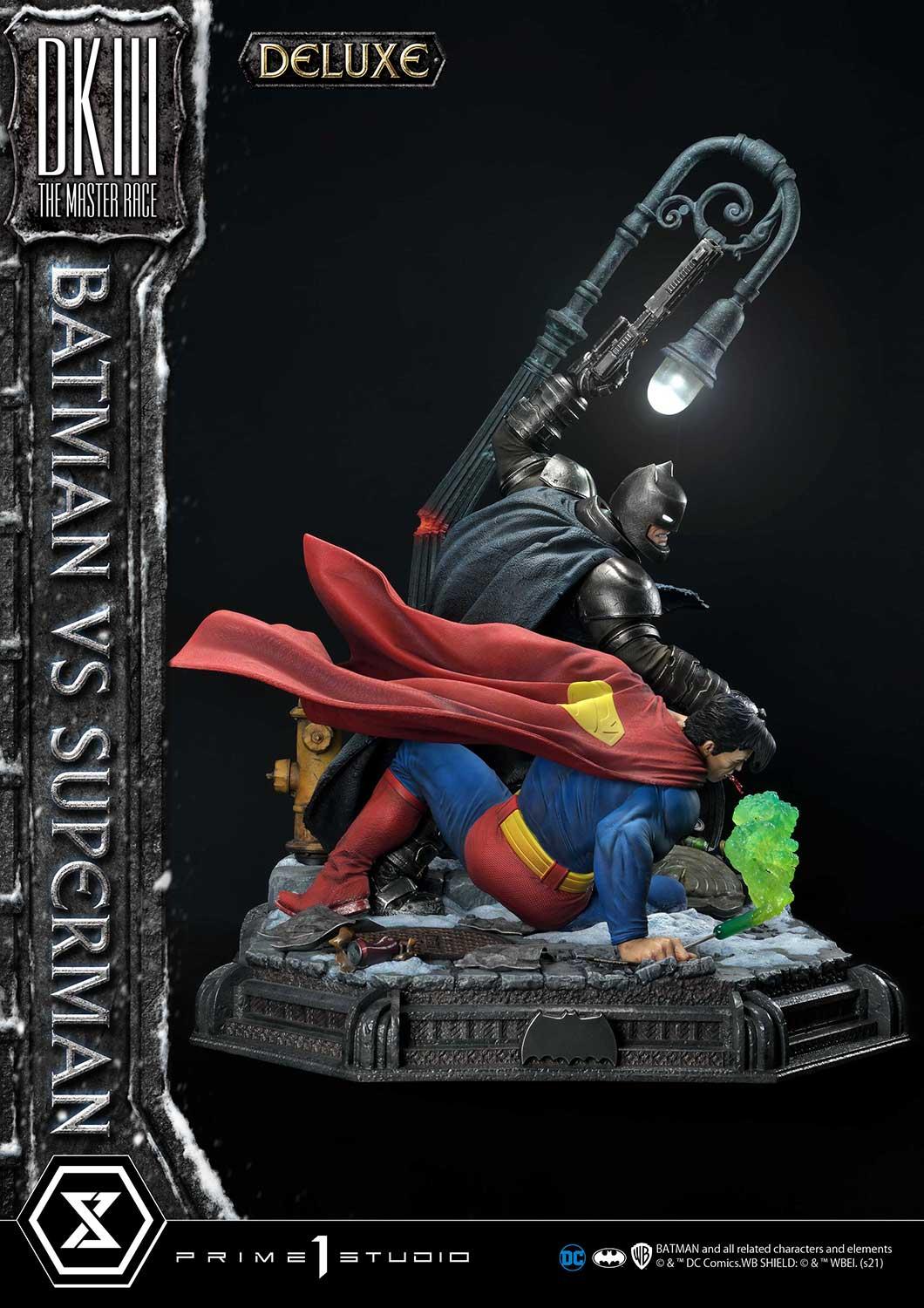 Ultimate Diorama Masterline Batman:The Dark Knight Returns (Comics) Batman versus Superman DX Bonus Version