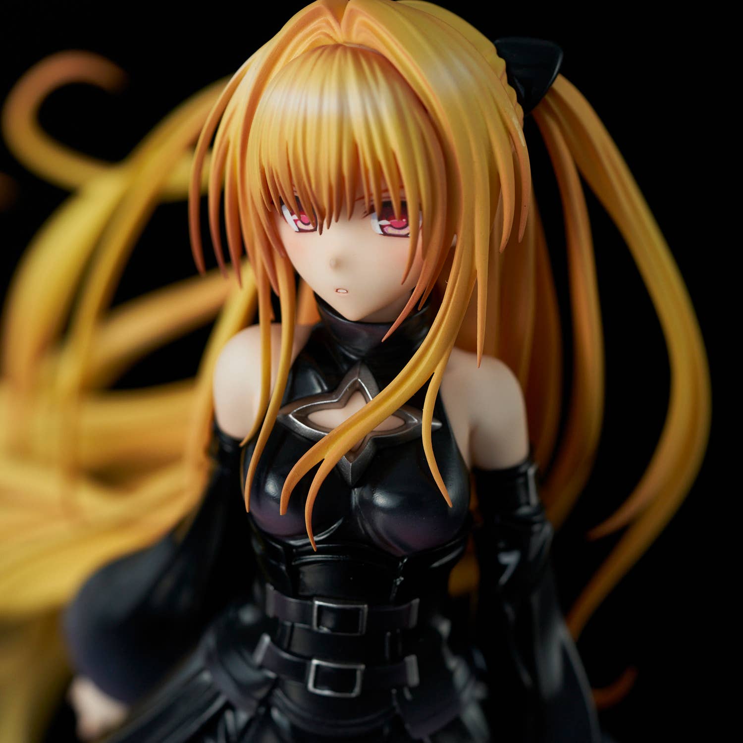 To LOVE-Ru Darkness â Golden Darkness Black Trans Ver. | 4589642715016