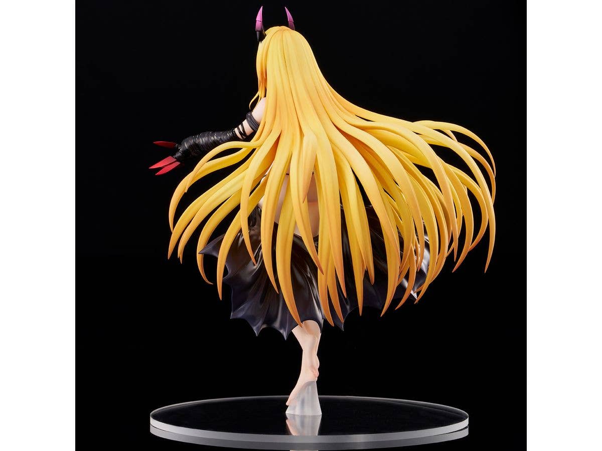 Union Creative To Love-Ru Darkness - Golden Darkness Darkness Ver. 1/6 | 4589642715603