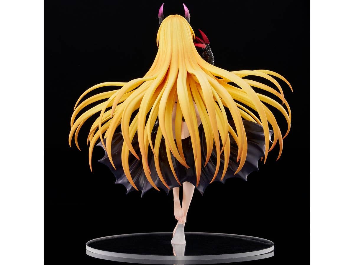 Union Creative To Love-Ru Darkness - Golden Darkness Darkness Ver. 1/6 | 4589642715603