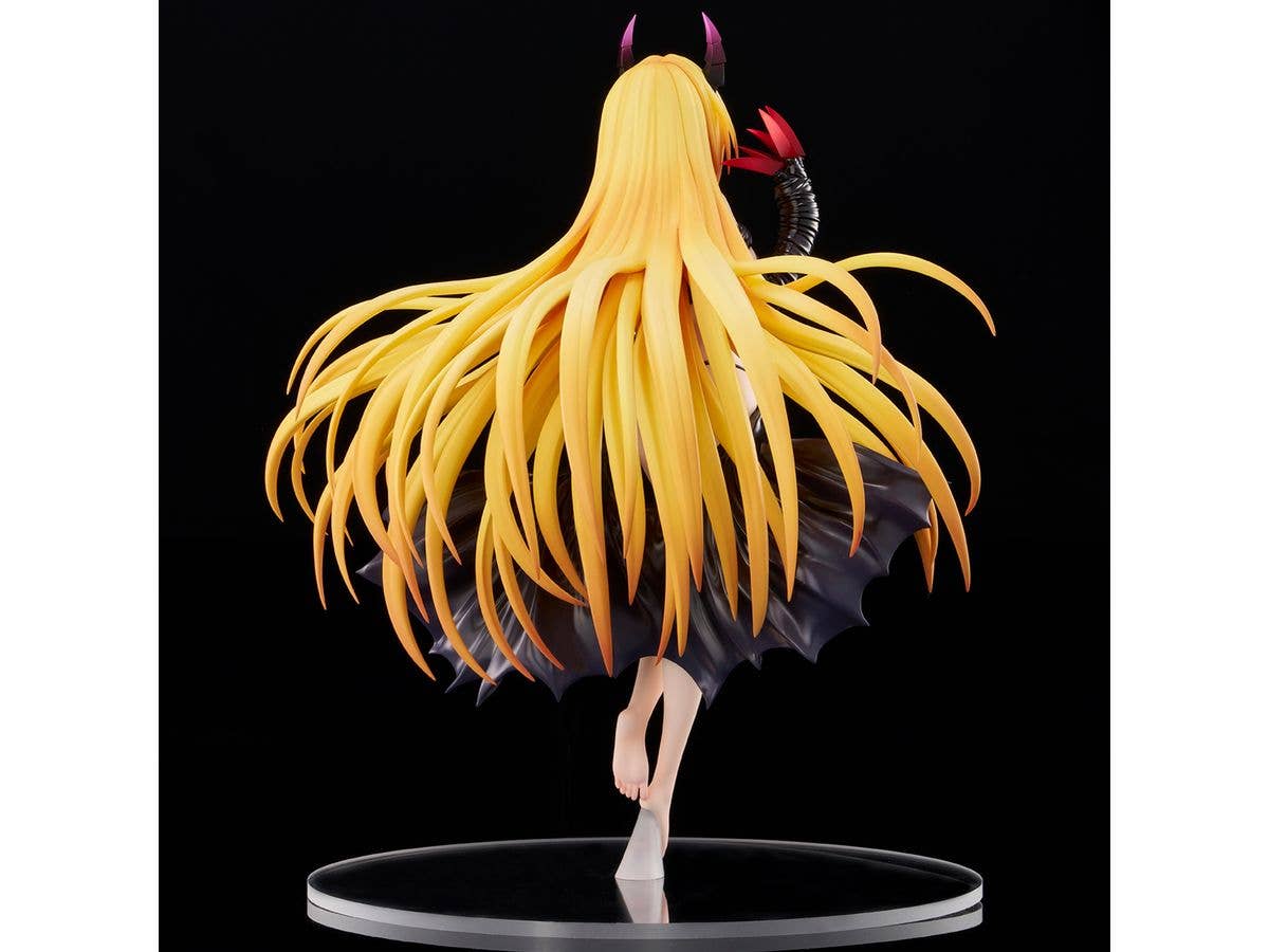 Union Creative To Love-Ru Darkness - Golden Darkness Darkness Ver. 1/6 | 4589642715603