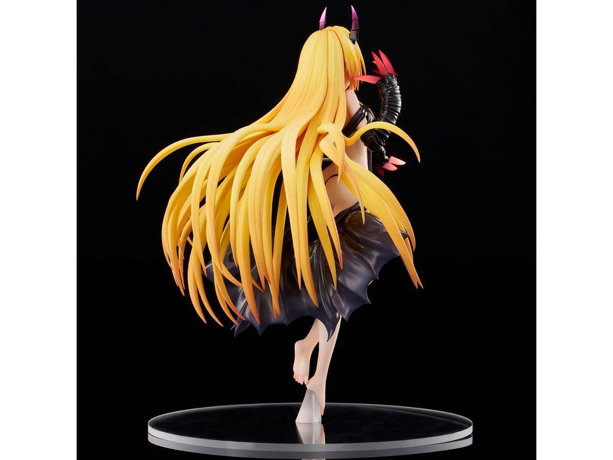 Union Creative To Love-Ru Darkness - Golden Darkness Darkness Ver. 1/6 | 4589642715603