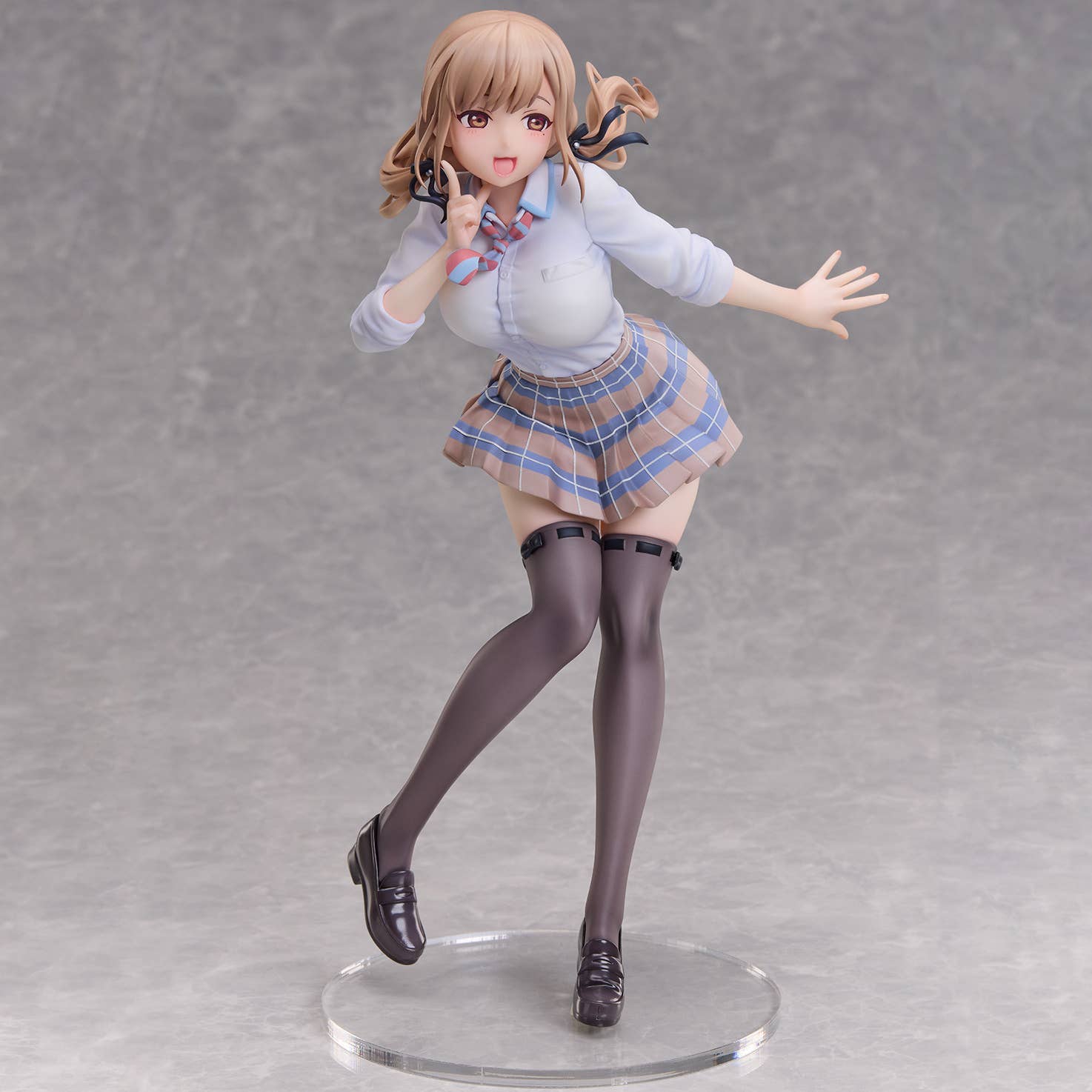 “Love Can't Be Divided Between Twins” Naori Jinguji 1/6 Scale Pre-Painted Figure | 4589642716730