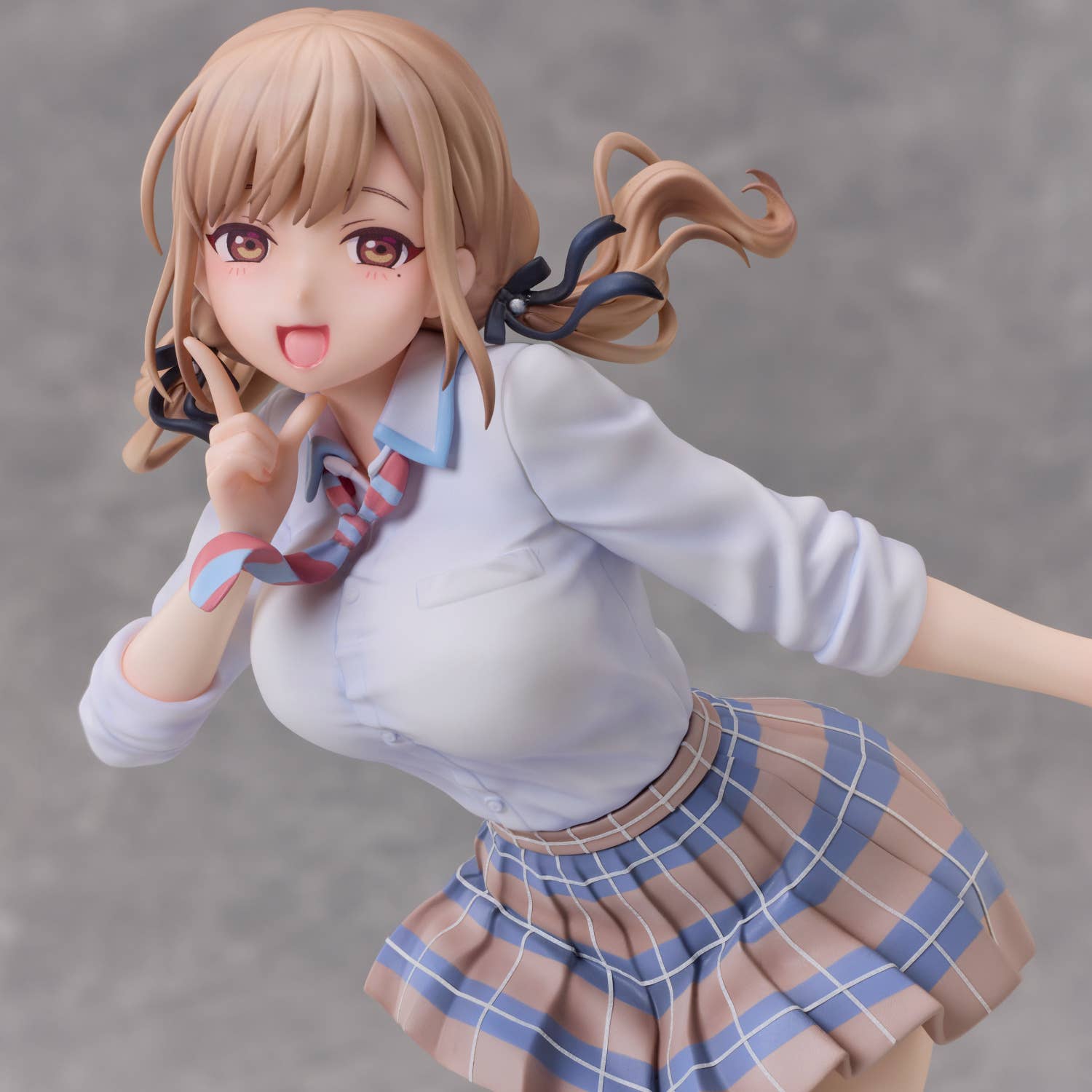 “Love Can't Be Divided Between Twins” Naori Jinguji 1/6 Scale Pre-Painted Figure | 4589642716730