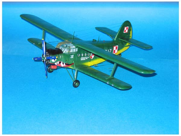 Valom 1/48 Antonov An-2 Colt (Military) | 8594054294017