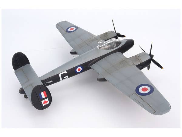 Valom 1/72 Bristol Brigand B.Mk.I | 8594054290309