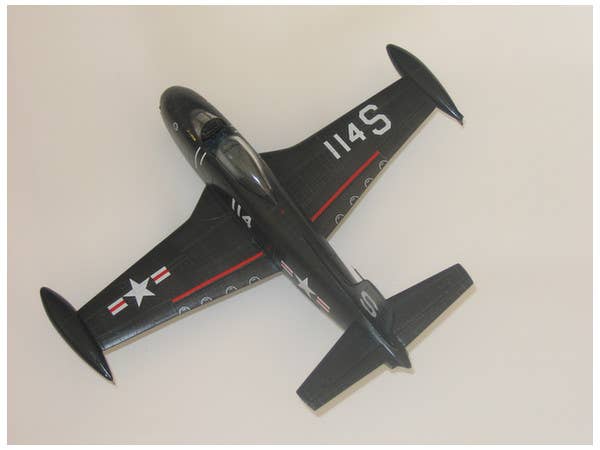 Valom 1/72 N.A. FJ-1 Fury | 8594054290750