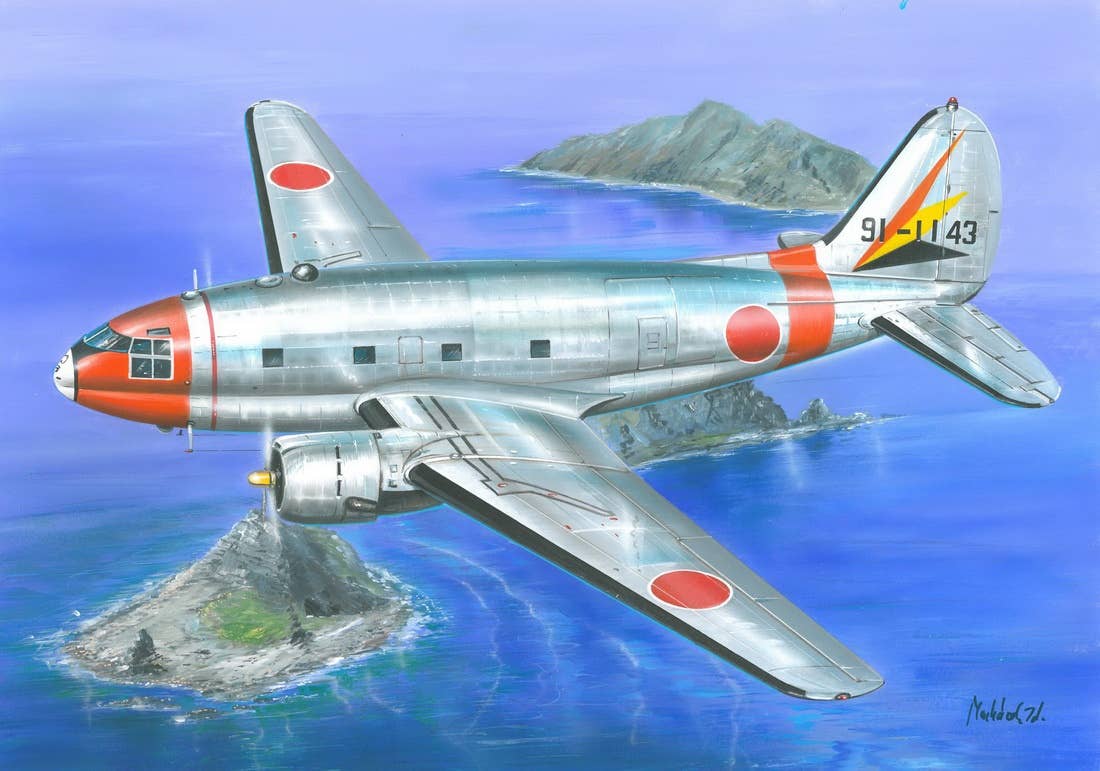 Valom 1/72 Curtiss C-46D Commando (JASDF) | 8594054291511