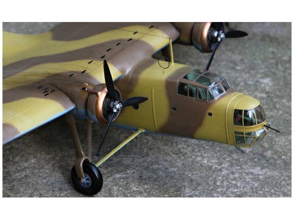 Valom 1/72 Bristol Bombay Mk.I (African campaign) | 8594054290972