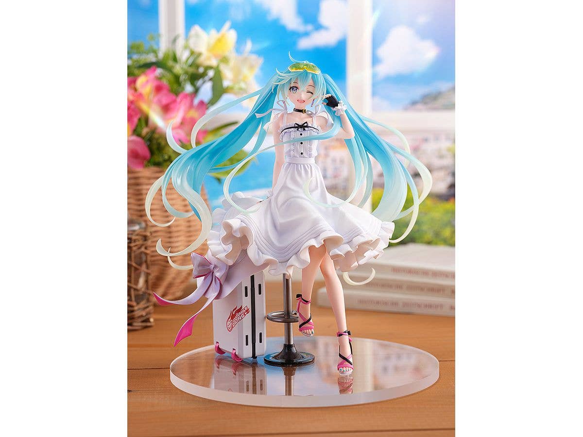 Wonderful Works Racing Miku 2021: Vacation Style Ver. | 4580522750318