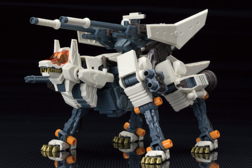 Kotobukiya 1/72 Zoids RHI-3 Command Wolf Repackage Ver., Action Figure Kit | 190526024489