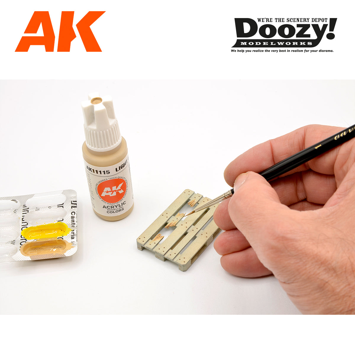 Doozy 1/24 Wooden Euro Pallet, 5 Units | 8435568328976