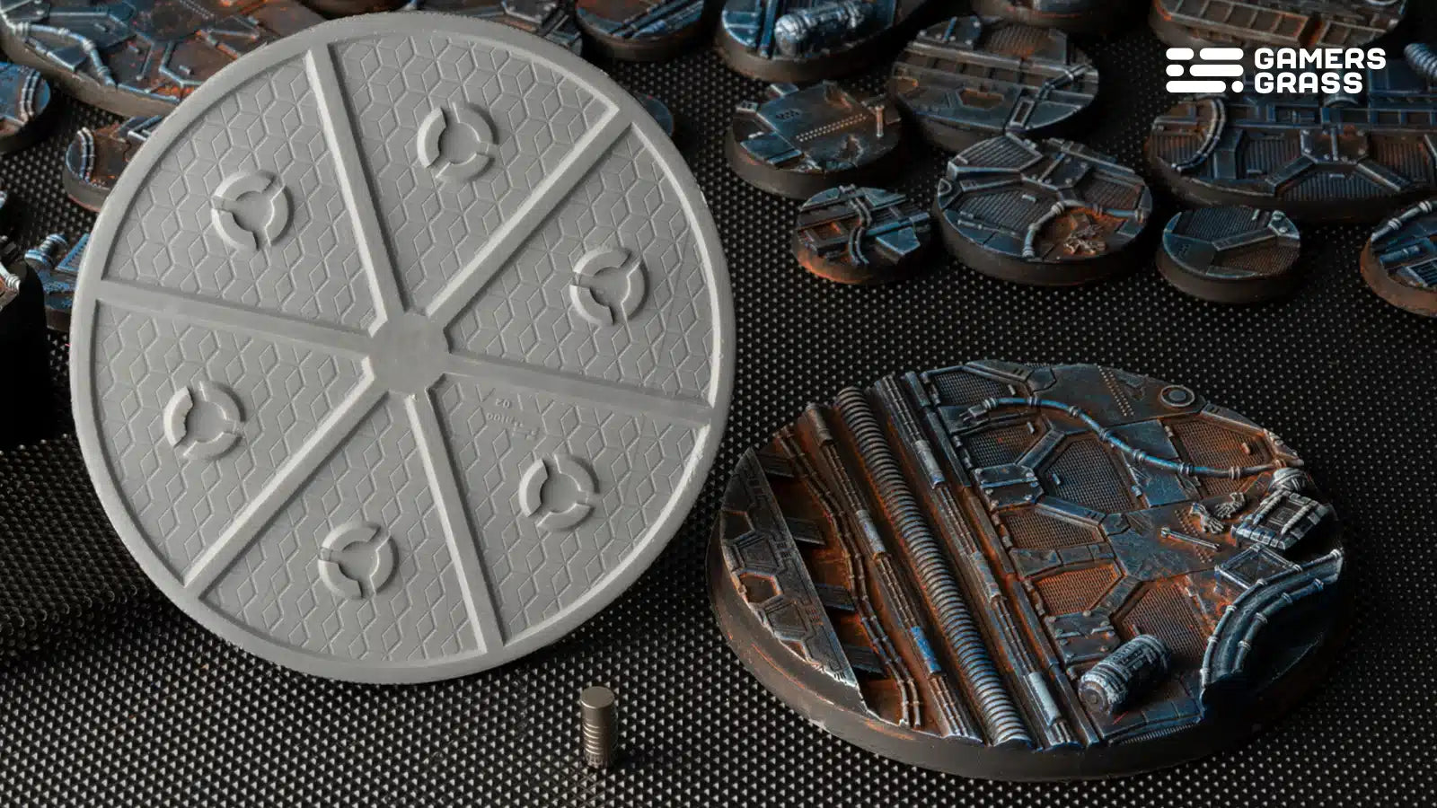 Gamers Grass Battle Ready Bases - Spaceship Corridor - Round 100mm (x1) | 738956790262