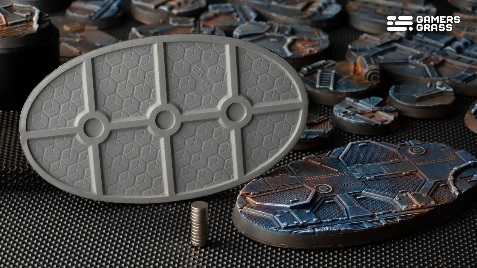 Gamers Grass Battle Ready Bases - Spaceship Corridor - Oval 90mm (x2) | 738956790293