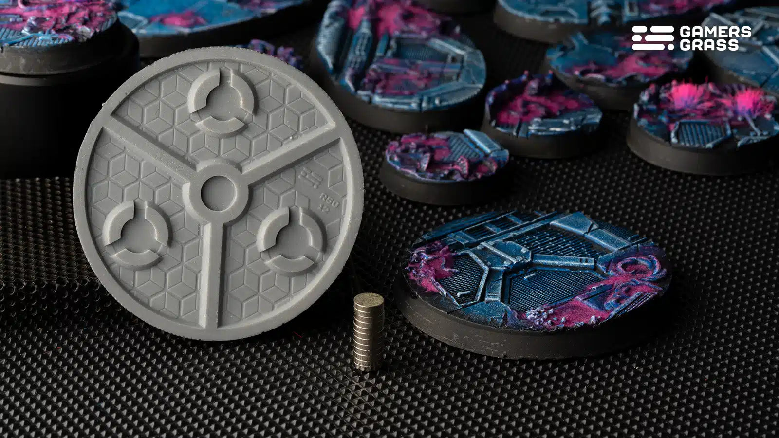 Gamers Grass Battle Ready Bases - Alien Infestation - Round 50mm (x3) | 738956790354