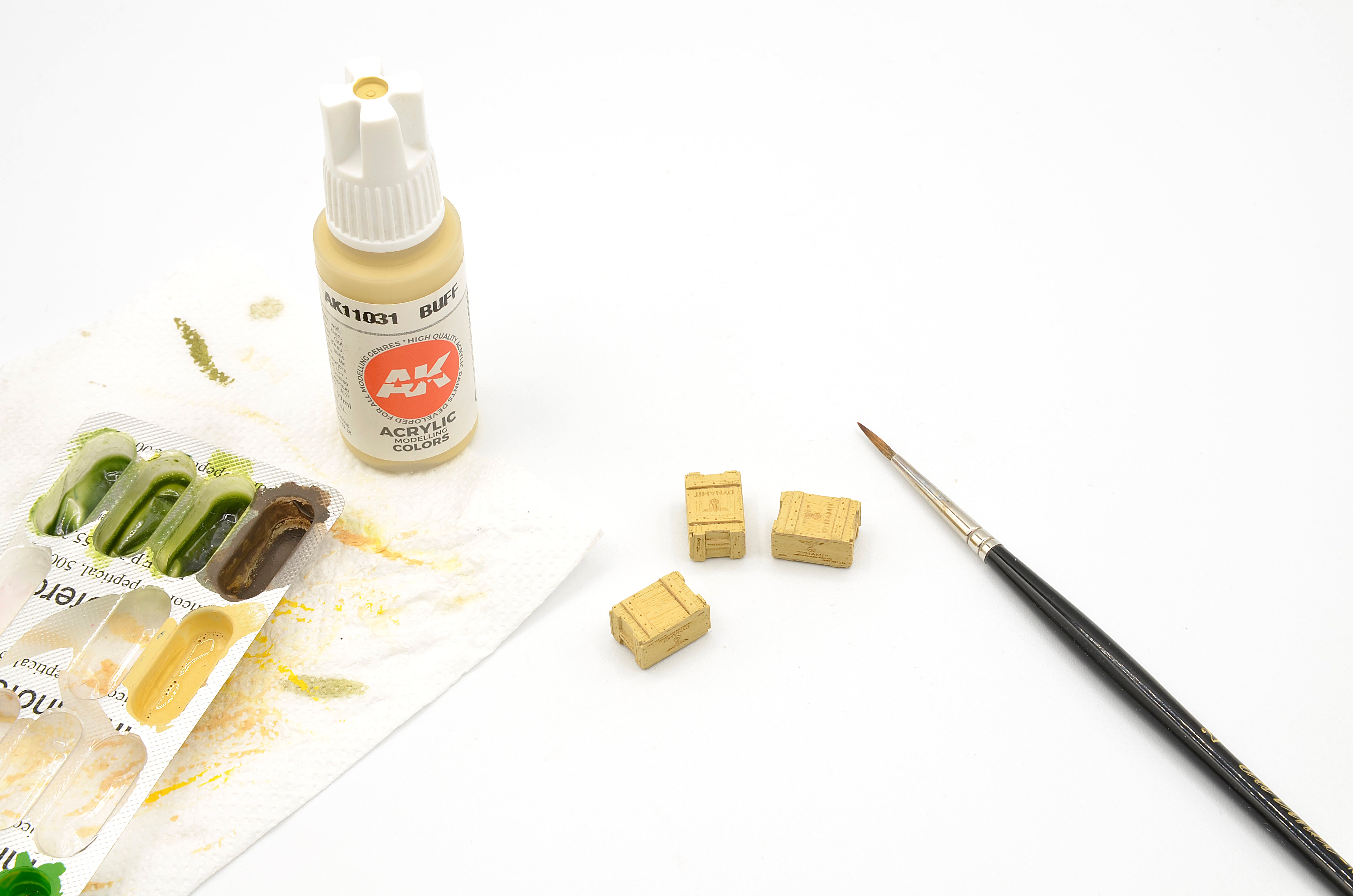 AK Interactive 1/35 Wooden Box 002 Dynamit, 8 Units | 8435568328945