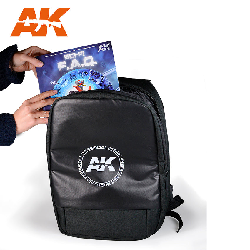 AK Interactive Multi-Functional Black Backpack | 8435568329027