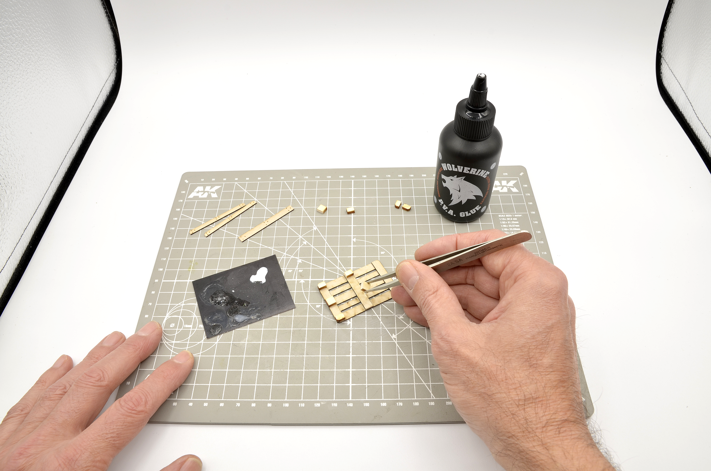 Doozy 1/24 Wooden Euro Pallet, 5 Units | 8435568328976