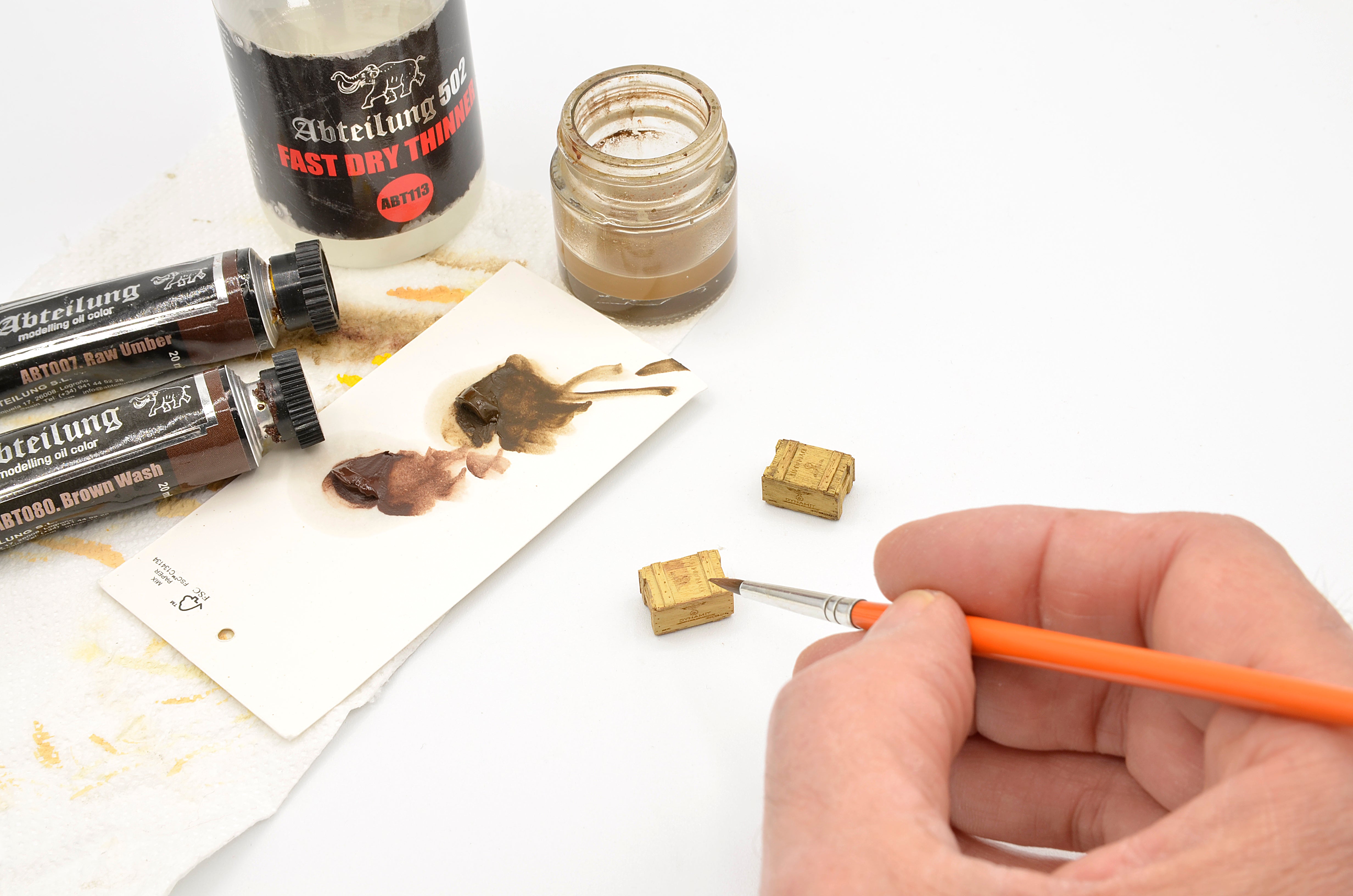 AK Interactive 1/35 Wooden Box 002 Dynamit, 8 Units | 8435568328945