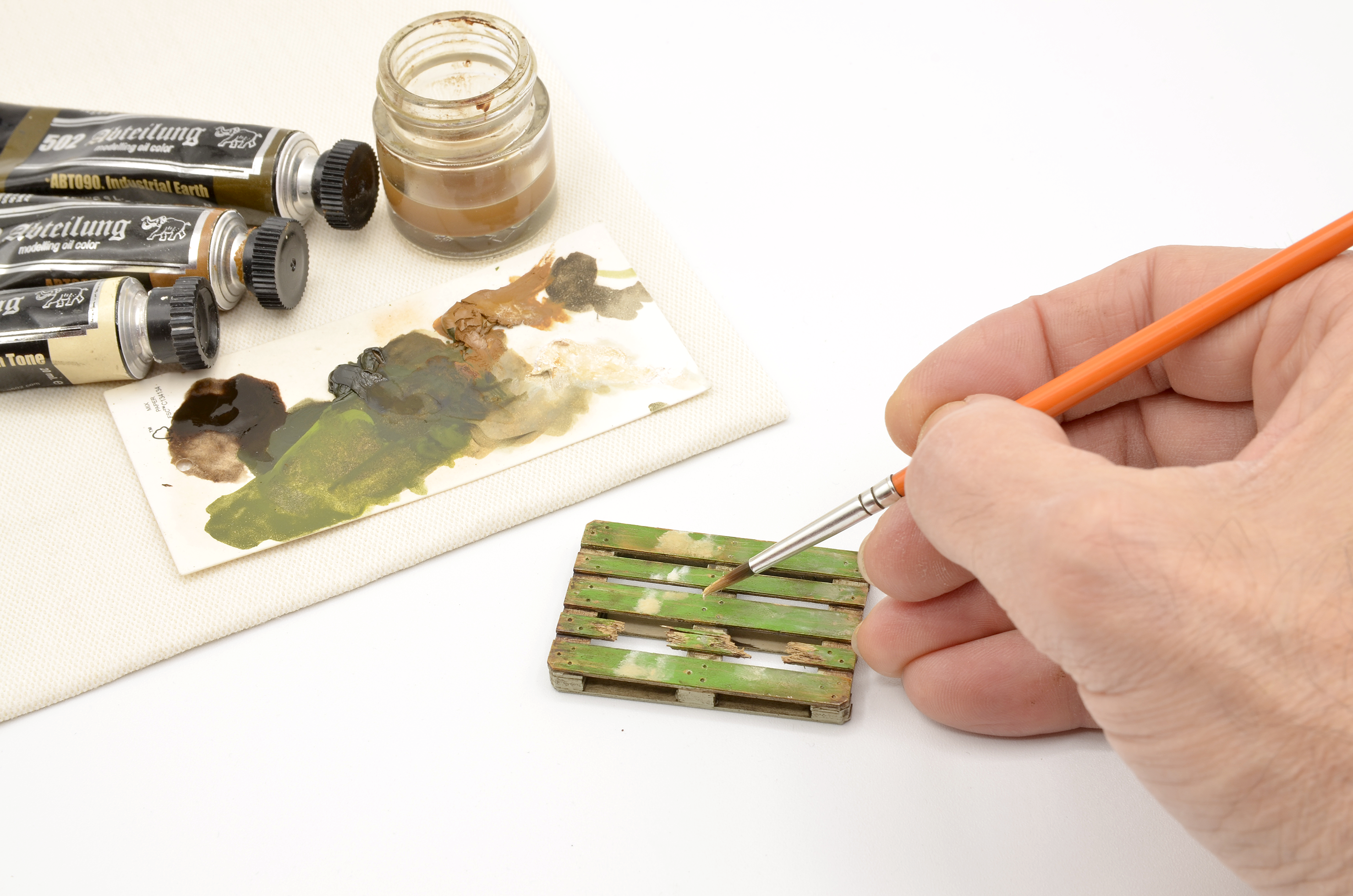 Doozy 1/24 Wooden Euro Pallet, 5 Units | 8435568328976