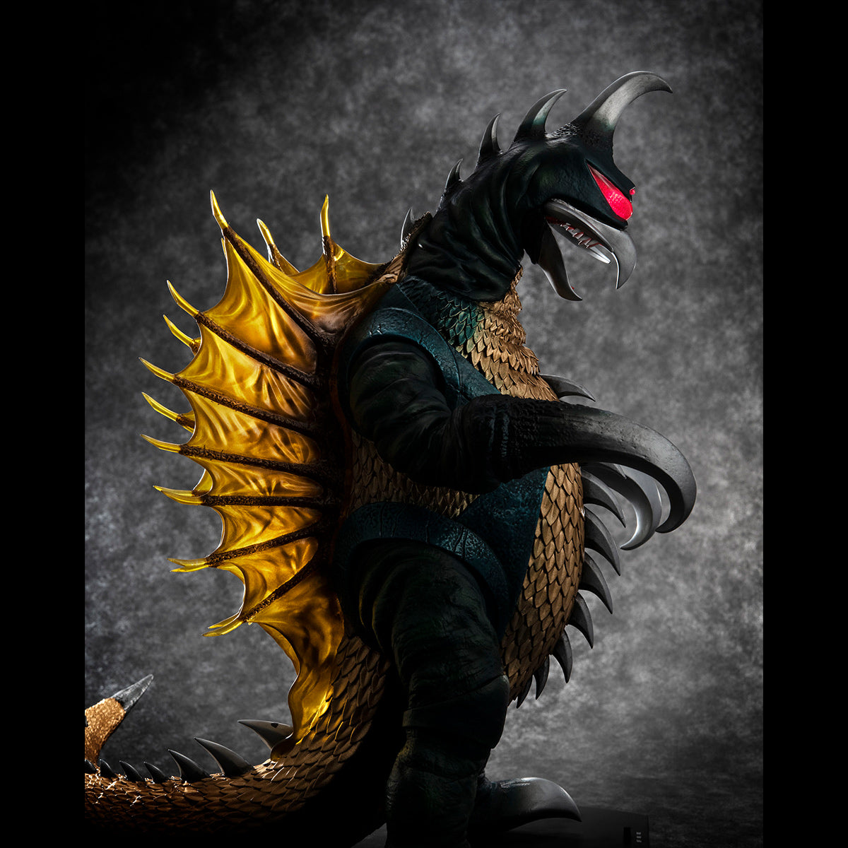 Megahouse Ultimate Article Monsters Gigan (1972) "Godzilla" | 4535123833526