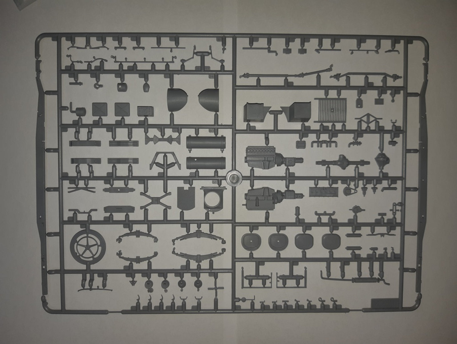 ICM 1/35 Lastkraftwagen 3,5 t AHN with German Drivers | 4823044405923