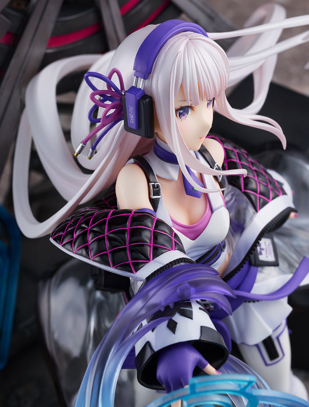 eStream Emilia -Neon City Ver.- 1/7 scale figure | 4580086817687