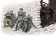 MASTER BOX 1/35 Who's that, German Mountain Troops & Soviet Marines, spring 1943 | 4820113080180
