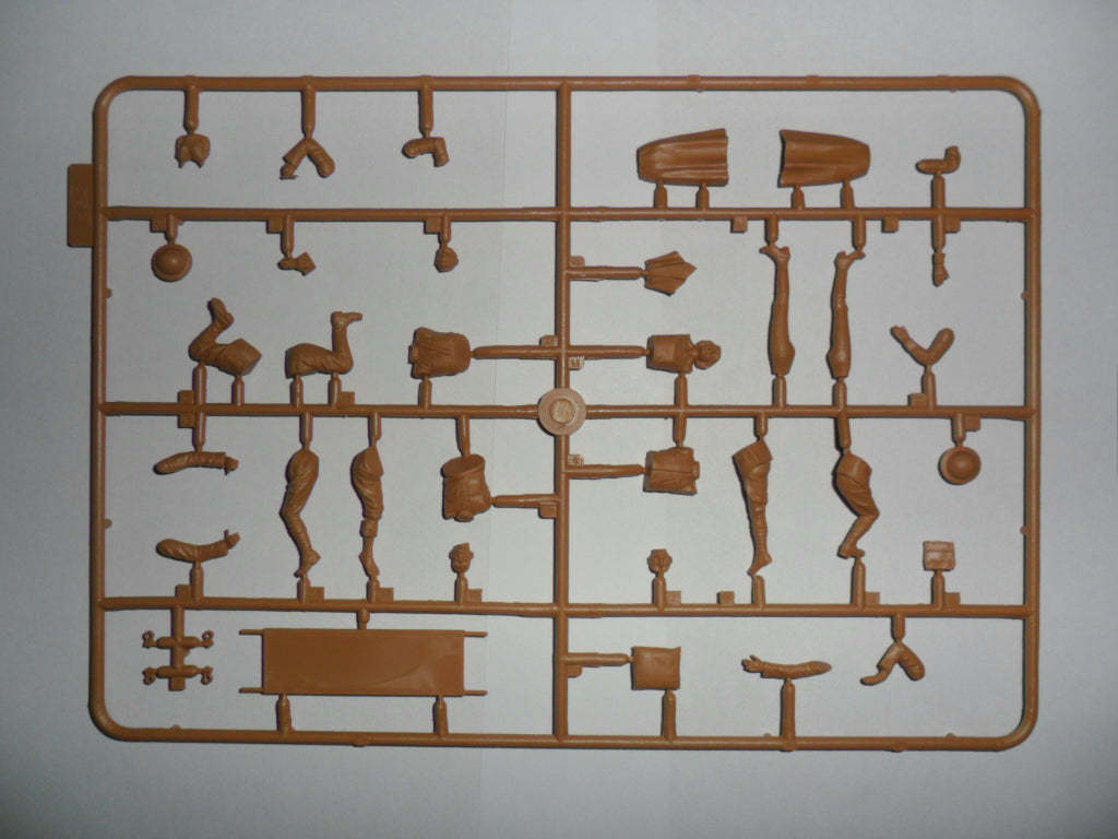 ICM 1/35 Model T 1917 Ambulance with US Medical Personnel | 4823044404506