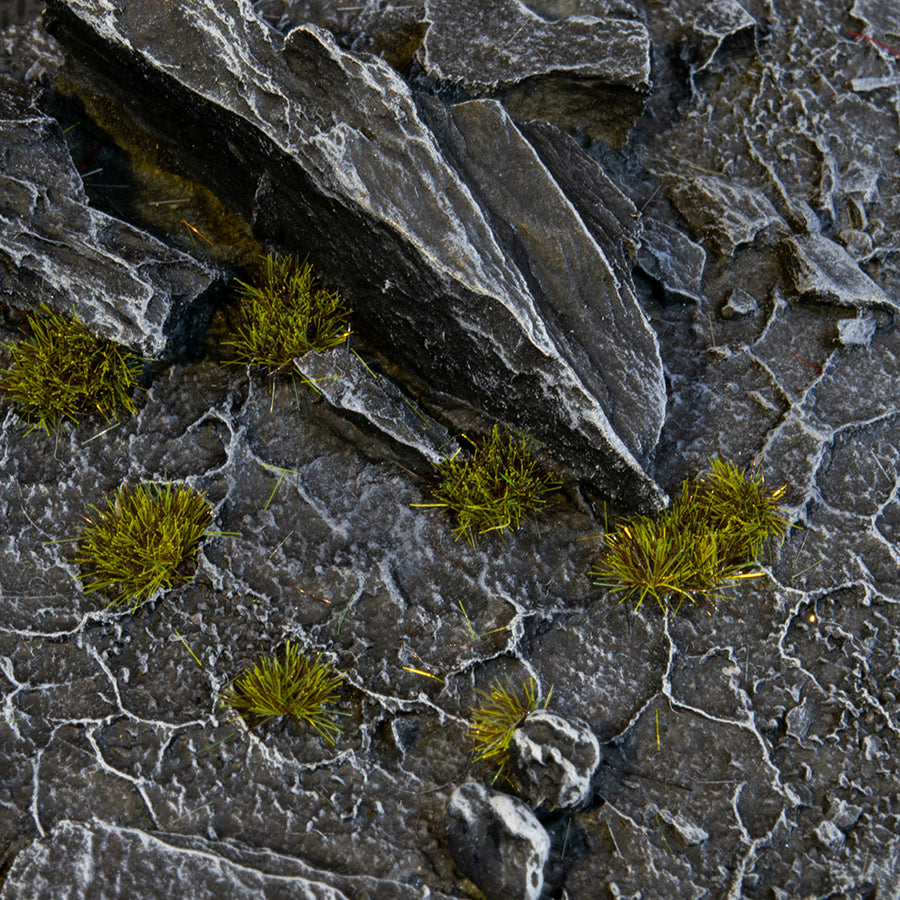 Gamers Grass Dark Moss Tiny Tuft | 738956789327