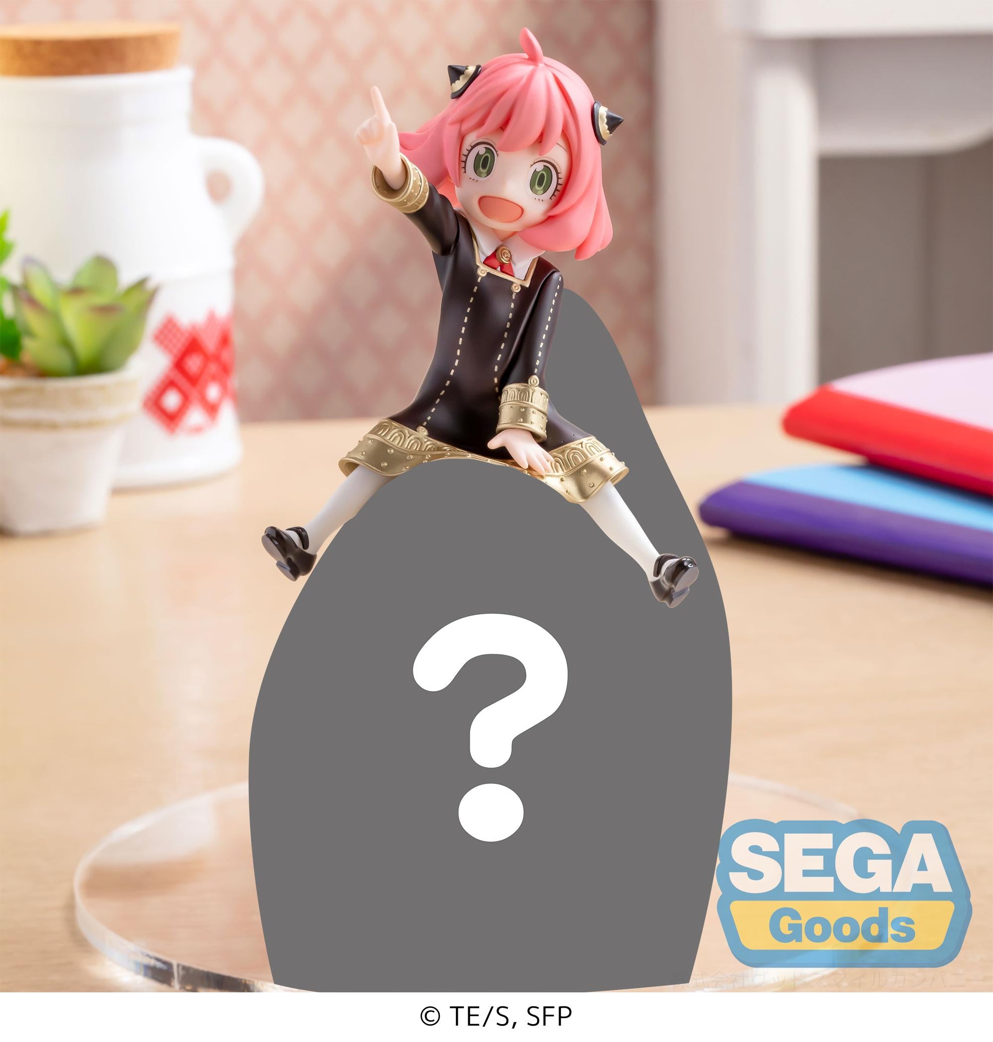 Spy x Family Series Anya Forger & PM Figure | 4570001962592