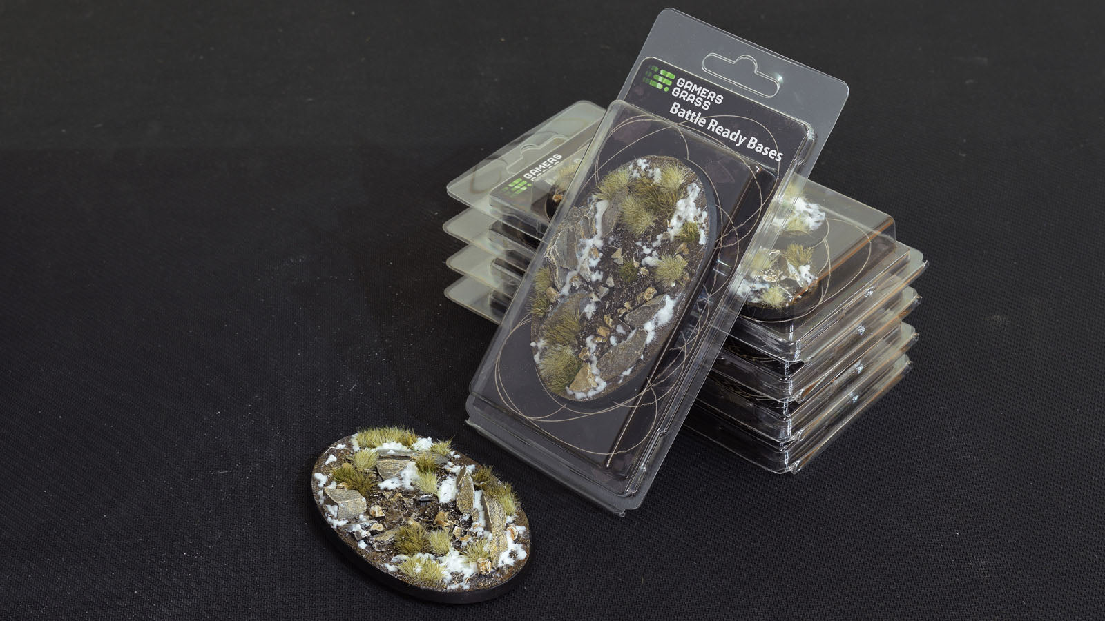 Gamers Grass Battle Ready Bases - Winter - Oval 105mm (x1) | 738956788337