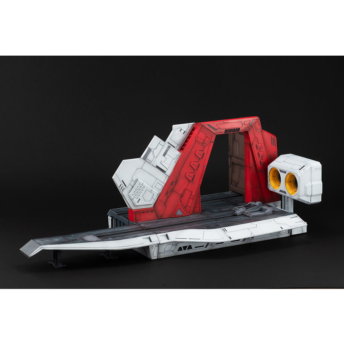 Megahouse Realistic Model Series Argama Catapult Deck (for 1/144 HGUC) "Gundam" | 4535123829543